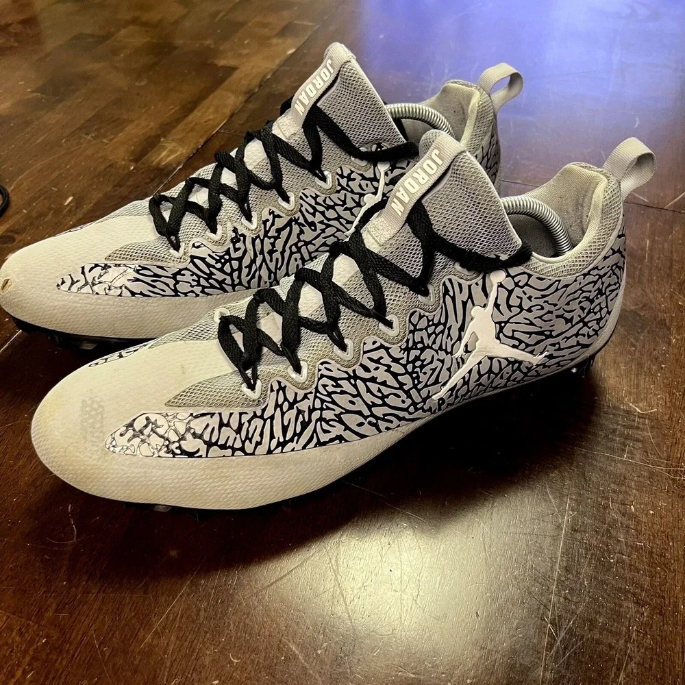 Jordan Vapor Untouchable Pro Low TD Promo Sample Wolf Grey Football Cleats SZ 15